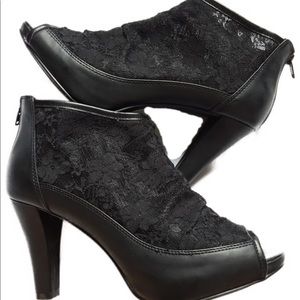 Lane Bryant peep toe lace floral ankle heel bootie